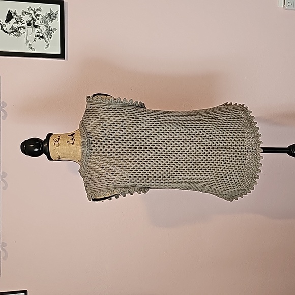 Green Sleeveless Sweater - Picture 7 of 8